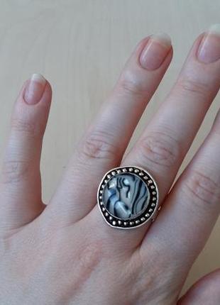 Кільце з дихроїчного скла