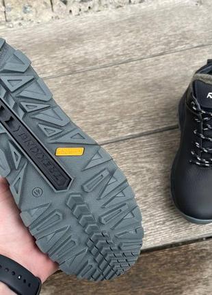 Ботинки reebok black grey черные с серым ботинки кожаные на натуральном меху5 фото
