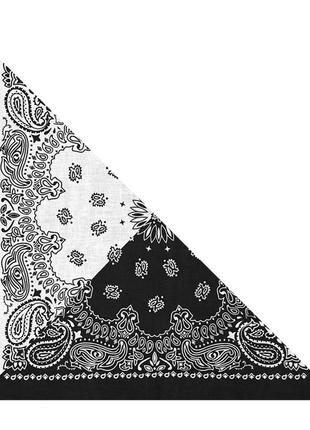 Бандана двоколірна огірки подвійні на білому і чорному тлі2 фото