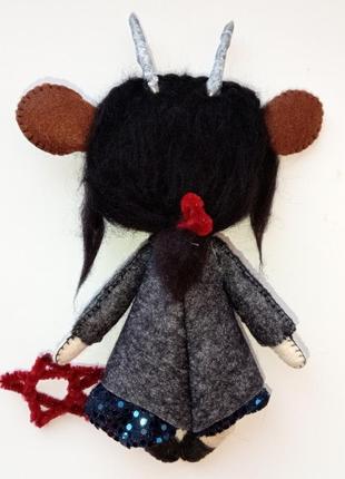 Лялька козлик-демон. іграшка із фетру