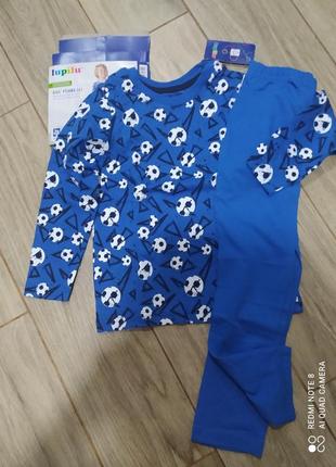 Піжамка на 2-4 роки,в упаковці!