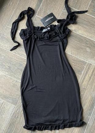 Ідеальна чорна сукня prettylittlething6 фото