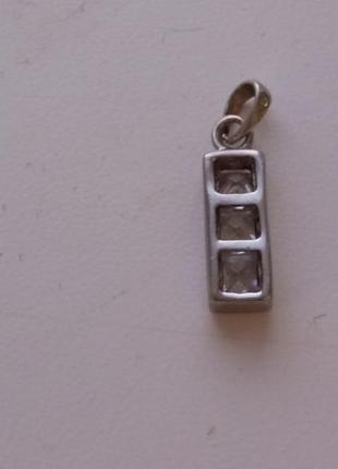 Кулон серебряный с фианитами
