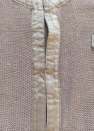 Повседневный аутфит пиджак бежевого цвета вязаный хлопковый и юбка с флористическим принтом6 фото