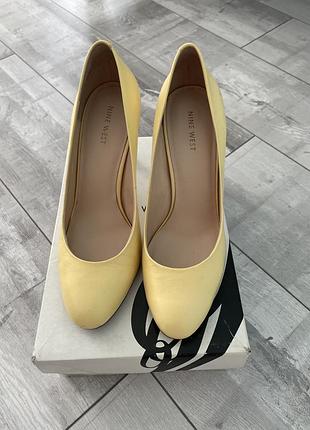 Туфлі nine west