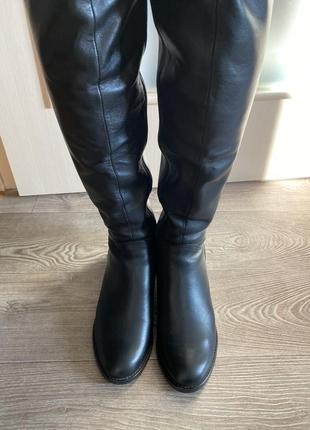 Ботфорды еврозима, натуральная кожа, черного цвета.