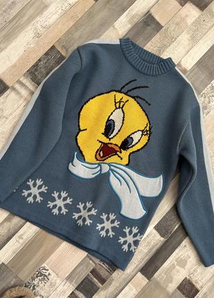 Очень классный , плотный свитер