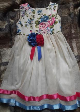 Нарядное платье для девочки на 4 года1 фото