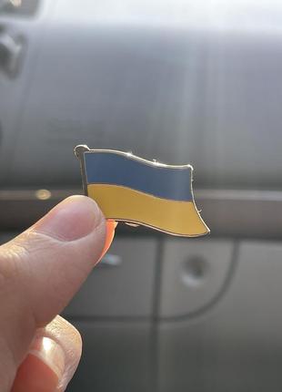 Значок пін прапор україни3 фото