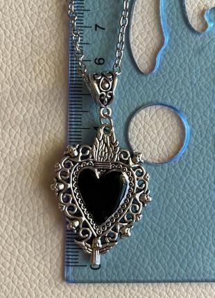 Готична підвіска сердечка-відьми серце вампіра готичний хрест талісман4 фото