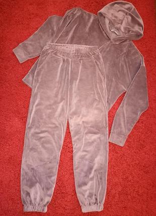 Велюровій костюм3 фото