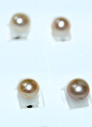 Сережки з натуральними перлами бежеві 2шт/ø6-8мм