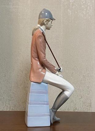 Фарфоровая статуэтка lladro «наездница». 5