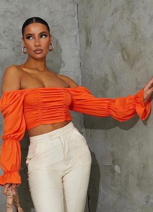 Топ на довгому рукаві prettylittlething