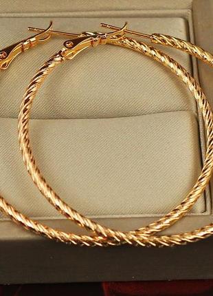Сережки кільця хuping jewelry гранні 5 см золотисті1 фото