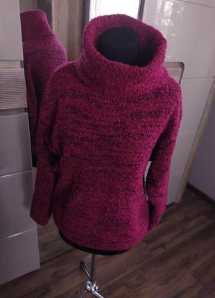 Об'ємний светер букле c&a з горлом