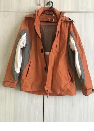 Куртка вітровка