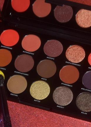 Палетка  теней morphe 15t your true selfie artistry palette2 фото