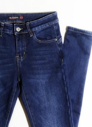 Стильные джинсы на флисе  в классическом синем цвете2 фото