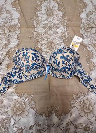 Бюстгалтер