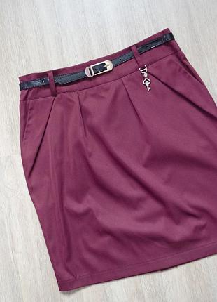 Стильная юбка по фигуре з поясом два кармана