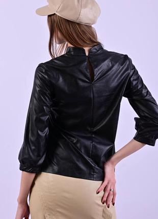 Стильная блуза эко кожа в черном цвете, размер на выбор3 фото