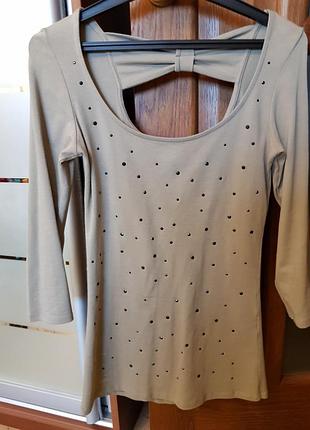 Нарядная удлененная кофта кофточка с глубоким декольте