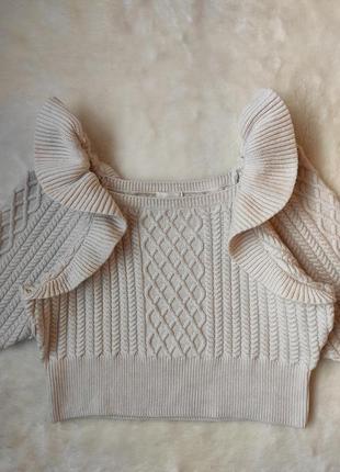 Белый бежевый вязаный свитер кофта вязаная с воланами рюшами на плечах широкими рукавами кроп h&m4 фото