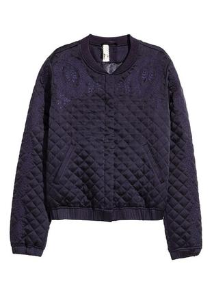 Стьобана курточка h&m з вишивкою 34