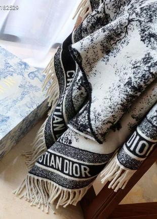 Очень красивый качественный нежный теплый женский шарф в фирменном упаковке