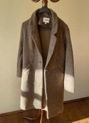 Очень красивое классическое пальто