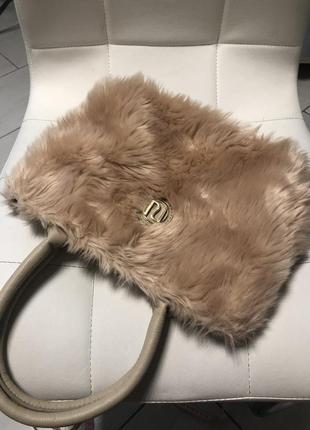 Стильна хутряна сумочка river island