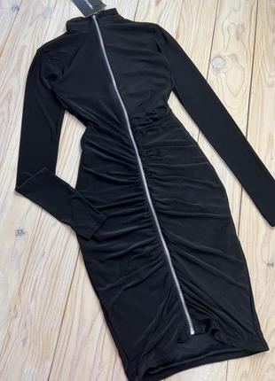 💙💛 нереально крутое черная облегающая гладкое платье водолазка на замке prettylittlething4 фото