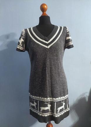 Теплое стильное винтажное платье туника