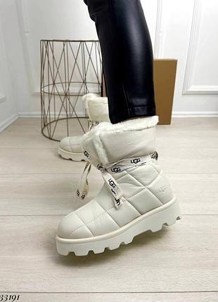 Валенки оригинал с лентами. внутри плотный натуральный мех