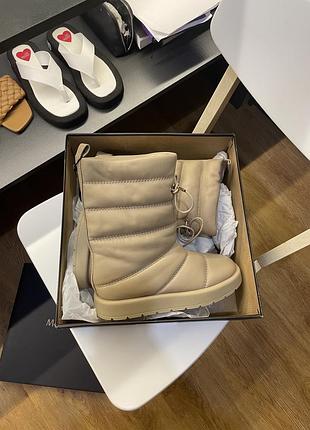 Продам шкіряні сапожки massimo dutti
