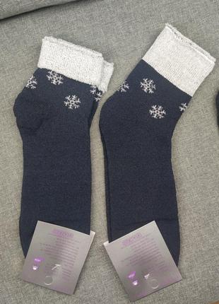 Шкарпетки махрові жіночі з новорічними принтами