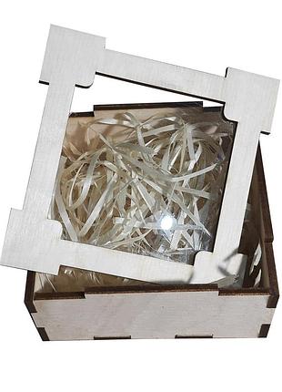 Подарункова коробка з пластиковим вікном 80*80*40 pk-11.1
