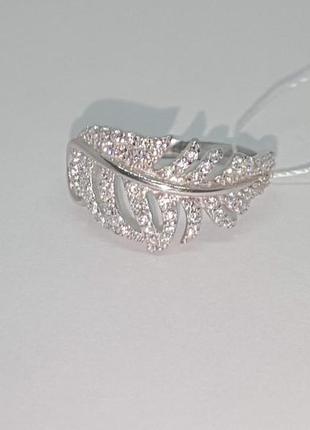 Серебряное кольцо с фианитами. артикул кв1388с5 фото