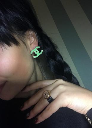 Эффектные серьги