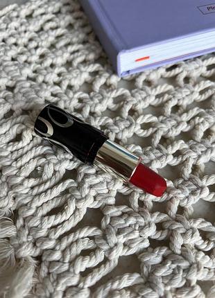 Помада новая красная алая малиновая