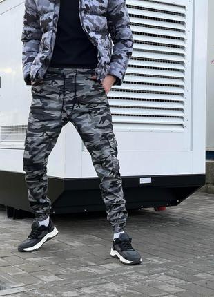 Чоловічі камуфляжні спортивні штани воєнні мілітарі піксель мужские камуфляжные спортивные брюки4 фото