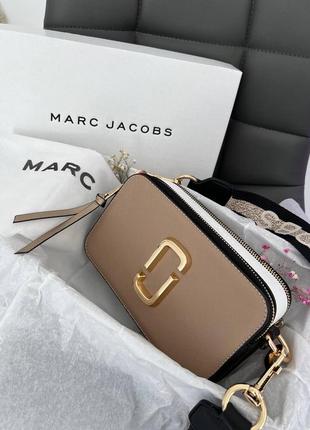 Marc jacobs logo dark beige-white / люкс качество / сумка на подарок9 фото