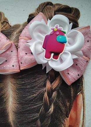 Класные банты с амонг ас цветочек