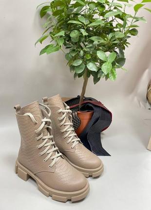 Эксклюзивные ботинки из натуральной итальянской кожи рептилия женские бежевые7 фото