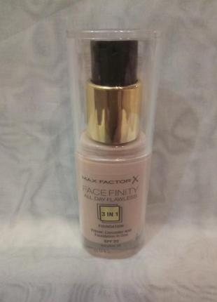 Max factor facefinity all day flawless 3-in-1 foundation spf 20,в наявності відтінки.