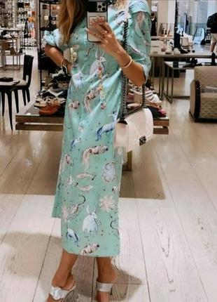 Сукня з принтом знаки зодіака  zara нова з біркою