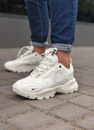 Женские кожаные кроссовки nike tc 7900. цвет белый1 фото