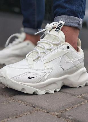 Женские кожаные кроссовки nike tc 7900. цвет белый2 фото