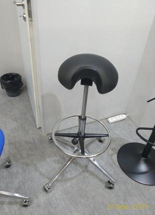 Крестовина для мягкого офисного кресла 4 ножки высокая алюминиевая1 фото